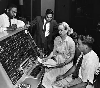 Grace_Hopper_and_UNIVAC-1.jpg
